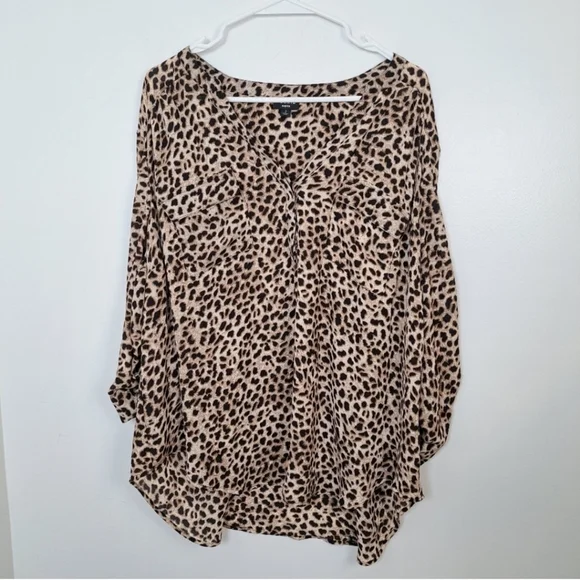 TORRID Bundle Of 2 Cheetah Print & Romantic Floral 3/4 Sleeve Blouses Size 2X - Picture 4 of 14